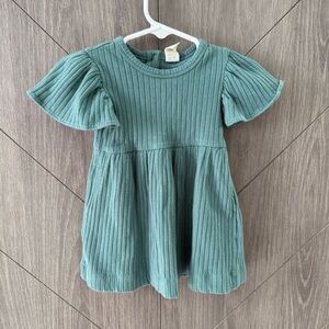 Kate Quinn Green Ribbed Dress